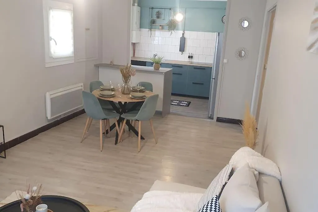 *Cosy* Spacieux * Entree Autonome* Centrale* Авиньон