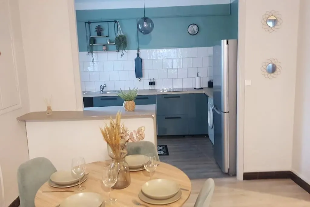 *Cosy* Spacieux * Entree Autonome* Centrale* Авиньон Франция